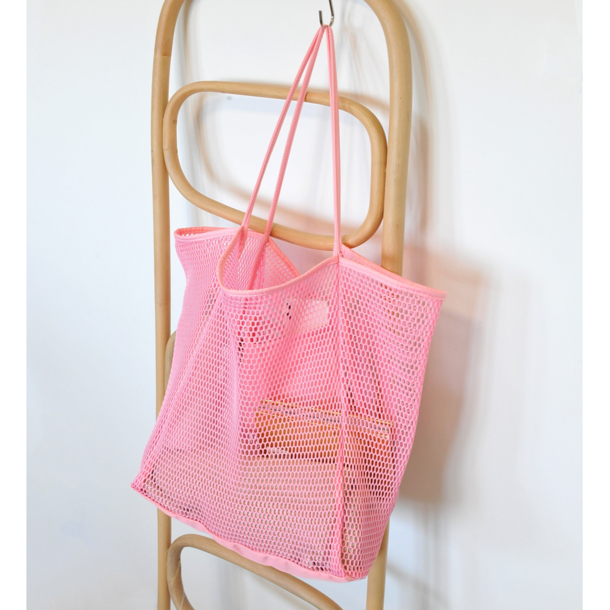Mesh Beach Tote Pink